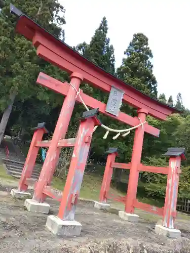 御座石神社の鳥居