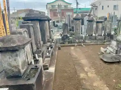 宝祥寺の{uncategorized: "未分類", other: "その他", undefined: "問題あり", building: "その他建物", grave: "お墓", sacred_gate: "鳥居", guardian: "狛犬", statue: "像", buddha: "仏像", history: "歴史", nature: "自然", garden: "庭園", animal: "動物", pagoda: "塔", temizu: "手水舎", mountain_gate: "山門・神門", sanctuary: "本殿・本堂", subordinate: "末社・摂社", art: "芸術", scenery: "景色", jizo: "地蔵", ema: "絵馬", goshuin: "御朱印", omikuji: "おみくじ", items: "授与品その他", amulet: "お守り", goshuincho: "御朱印帳", eats: "食事", festival: "お祭り", votive_dance: "神楽", shichigosan: "七五三参", wedding: "結婚式", experience: "体験その他", initially: "初詣", around: "周辺", anti_infection: "感染症対策"}