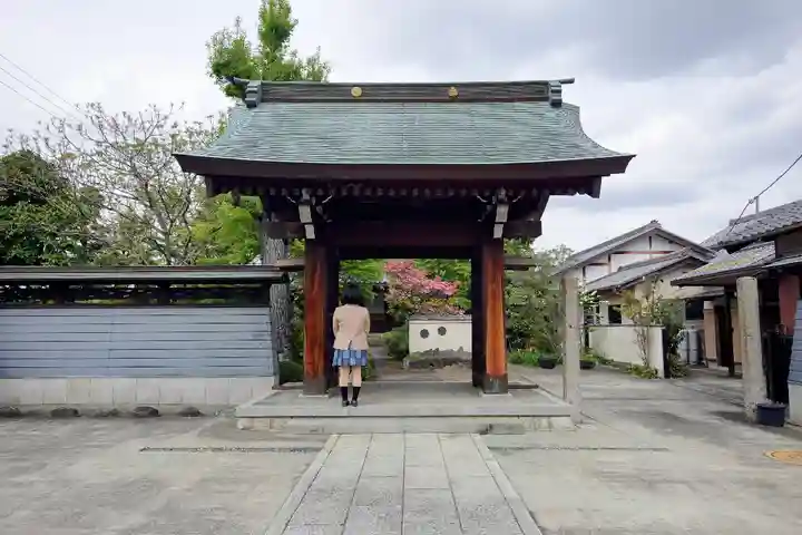 聖寿院の山門・神門