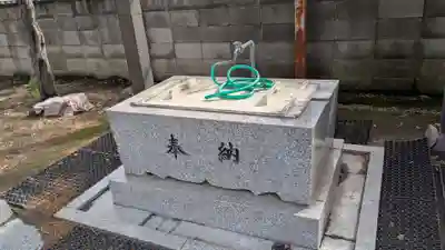 上白石神社の手水舎
