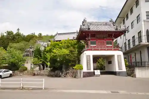 十楽寺の山門・神門