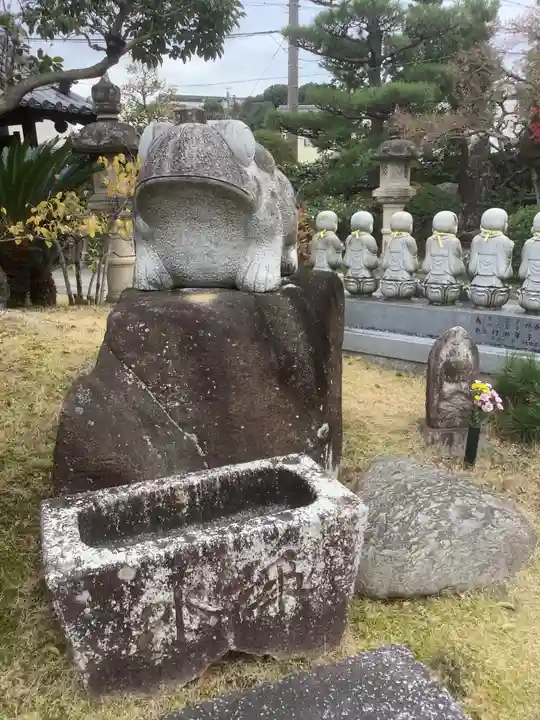 秀伝寺の手水舎