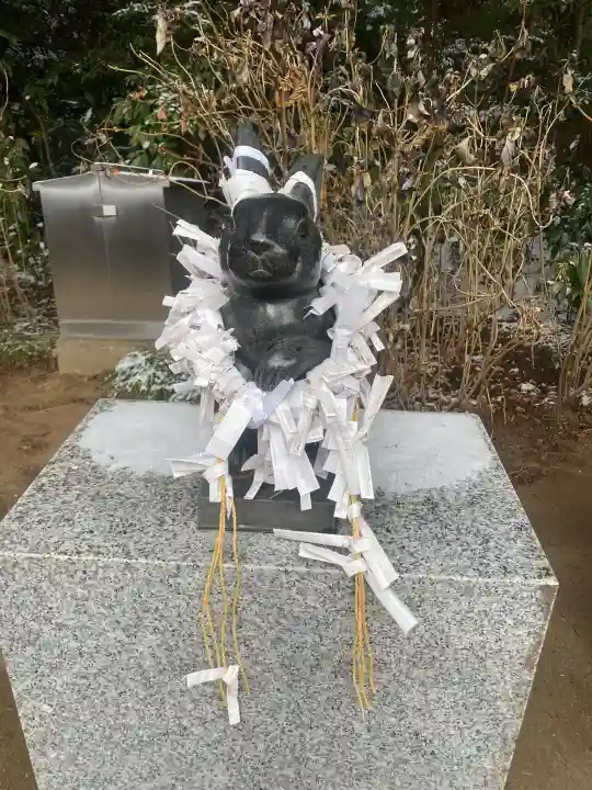 水戸八幡宮の{uncategorized: "未分類", other: "その他", undefined: "問題あり", building: "その他建物", grave: "お墓", sacred_gate: "鳥居", guardian: "狛犬", statue: "像", buddha: "仏像", history: "歴史", nature: "自然", garden: "庭園", animal: "動物", pagoda: "塔", temizu: "手水舎", mountain_gate: "山門・神門", sanctuary: "本殿・本堂", subordinate: "末社・摂社", art: "芸術", scenery: "景色", jizo: "地蔵", ema: "絵馬", goshuin: "御朱印", omikuji: "おみくじ", items: "授与品その他", amulet: "お守り", goshuincho: "御朱印帳", eats: "食事", festival: "お祭り", votive_dance: "神楽", shichigosan: "七五三参", wedding: "結婚式", experience: "体験その他", initially: "初詣", around: "周辺", anti_infection: "感染症対策"}