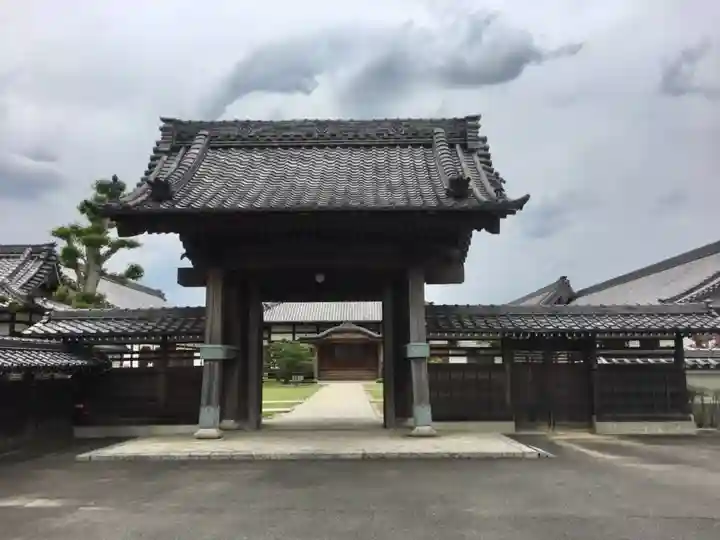 楞厳寺の山門・神門