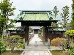 大蓮寺の山門