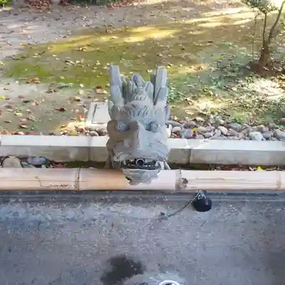 春日神社の手水舎