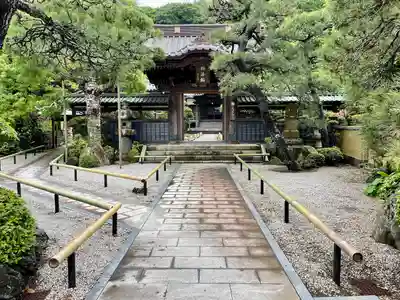 本蓮寺の山門・神門