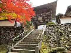 玉雲寺の山門