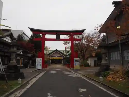 善知鳥神社の鳥居