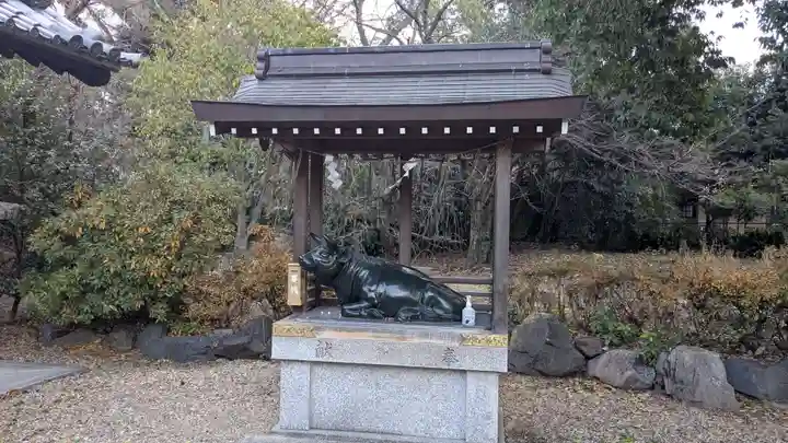 旦椋神社の像