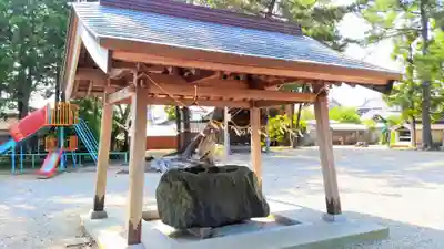 神明神社(箕輪神明神社)の手水舎
