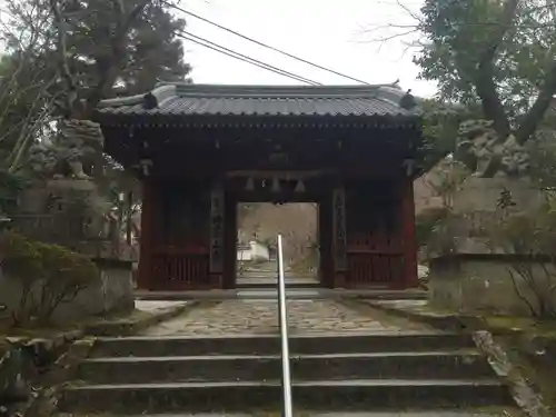 神峯山寺の山門