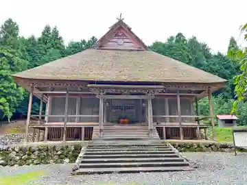 深山 飯盛寺の本殿・本堂