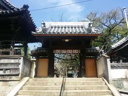 聖天山正圓寺の山門・神門