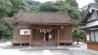 下青江神社の本殿