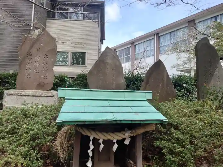 前原御嶽神社のその他建物