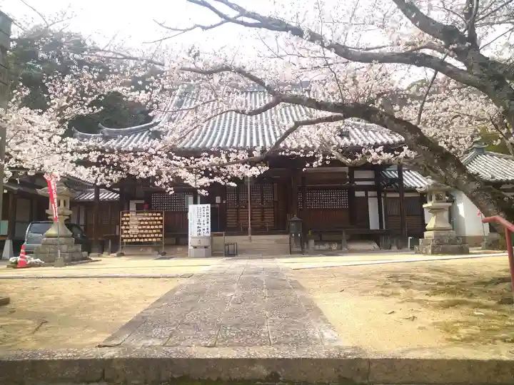 法輪寺の本殿・本堂