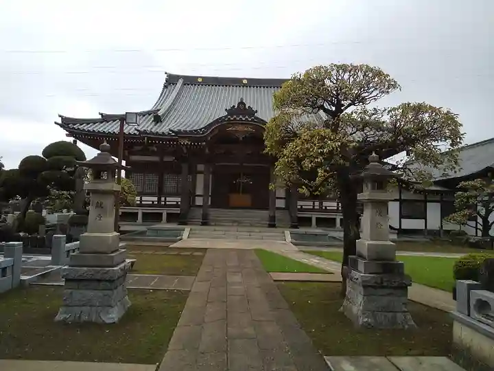 梅岩寺の本殿・本堂