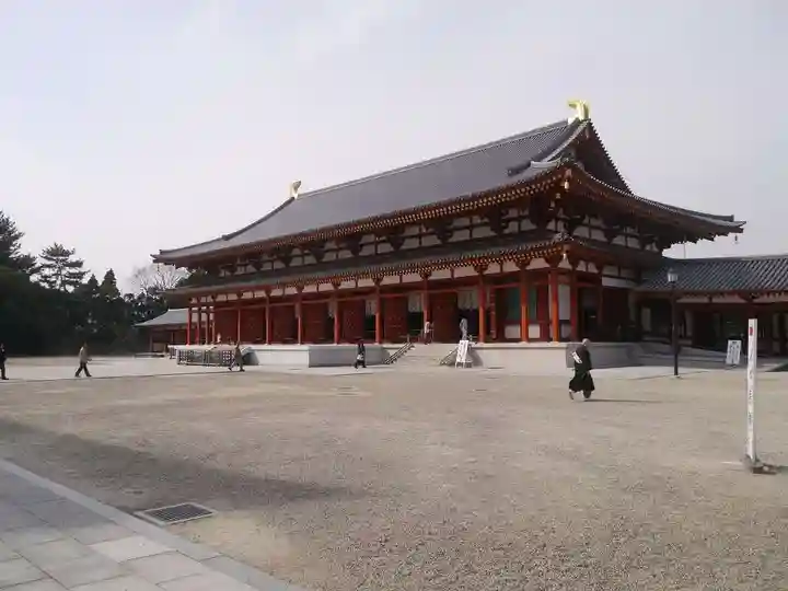 薬師寺の本殿・本堂