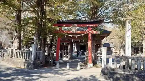 淺間神社（忍野八海）の鳥居