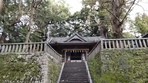 事任八幡宮の本殿