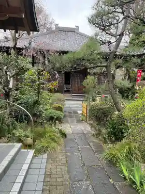 蟠龍寺の{uncategorized: "未分類", other: "その他", undefined: "問題あり", building: "その他建物", grave: "お墓", sacred_gate: "鳥居", guardian: "狛犬", statue: "像", buddha: "仏像", history: "歴史", nature: "自然", garden: "庭園", animal: "動物", pagoda: "塔", temizu: "手水舎", mountain_gate: "山門・神門", sanctuary: "本殿・本堂", subordinate: "末社・摂社", art: "芸術", scenery: "景色", jizo: "地蔵", ema: "絵馬", goshuin: "御朱印", omikuji: "おみくじ", items: "授与品その他", amulet: "お守り", goshuincho: "御朱印帳", eats: "食事", festival: "お祭り", votive_dance: "神楽", shichigosan: "七五三参", wedding: "結婚式", experience: "体験その他", initially: "初詣", around: "周辺", anti_infection: "感染症対策"}