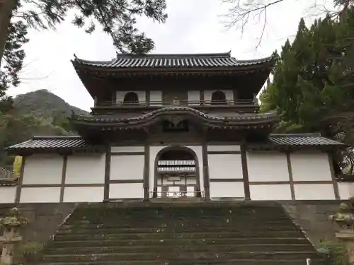 大照院の山門