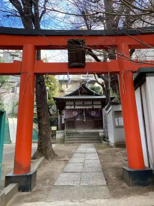 出世稲荷神社(春日稲荷神社)(東京都)