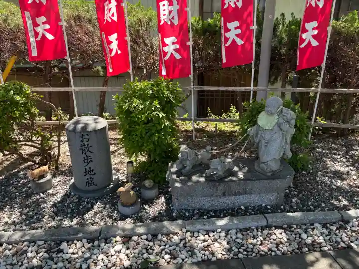 長心寺の{uncategorized: "未分類", other: "その他", undefined: "問題あり", building: "その他建物", grave: "お墓", sacred_gate: "鳥居", guardian: "狛犬", statue: "像", buddha: "仏像", history: "歴史", nature: "自然", garden: "庭園", animal: "動物", pagoda: "塔", temizu: "手水舎", mountain_gate: "山門・神門", sanctuary: "本殿・本堂", subordinate: "末社・摂社", art: "芸術", scenery: "景色", jizo: "地蔵", ema: "絵馬", goshuin: "御朱印", omikuji: "おみくじ", items: "授与品その他", amulet: "お守り", goshuincho: "御朱印帳", eats: "食事", festival: "お祭り", votive_dance: "神楽", shichigosan: "七五三参", wedding: "結婚式", experience: "体験その他", initially: "初詣", around: "周辺", anti_infection: "感染症対策"}