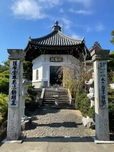 井戸寺の建物その他