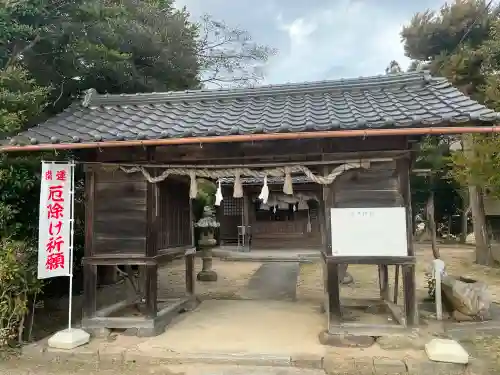 常世神社の{uncategorized: "未分類", other: "その他", undefined: "問題あり", building: "その他建物", grave: "お墓", sacred_gate: "鳥居", guardian: "狛犬", statue: "像", buddha: "仏像", history: "歴史", nature: "自然", garden: "庭園", animal: "動物", pagoda: "塔", temizu: "手水舎", mountain_gate: "山門・神門", sanctuary: "本殿・本堂", subordinate: "末社・摂社", art: "芸術", scenery: "景色", jizo: "地蔵", ema: "絵馬", goshuin: "御朱印", omikuji: "おみくじ", items: "授与品その他", amulet: "お守り", goshuincho: "御朱印帳", eats: "食事", festival: "お祭り", votive_dance: "神楽", shichigosan: "七五三参", wedding: "結婚式", experience: "体験その他", initially: "初詣", around: "周辺", anti_infection: "感染症対策"}
