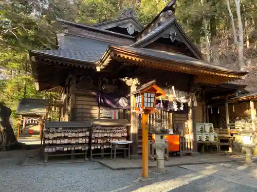 新倉富士浅間神社の本殿