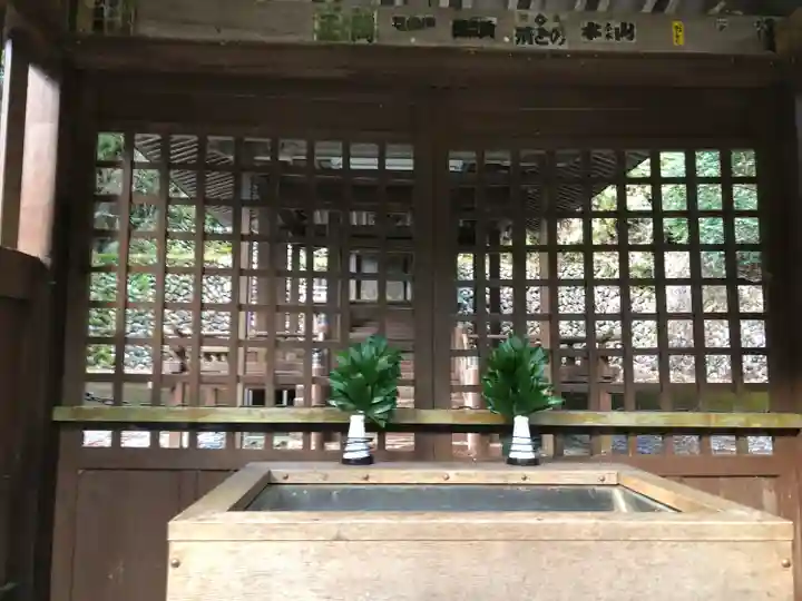 皆瀬神社の本殿・本堂