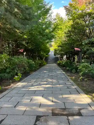 北見神社の庭園