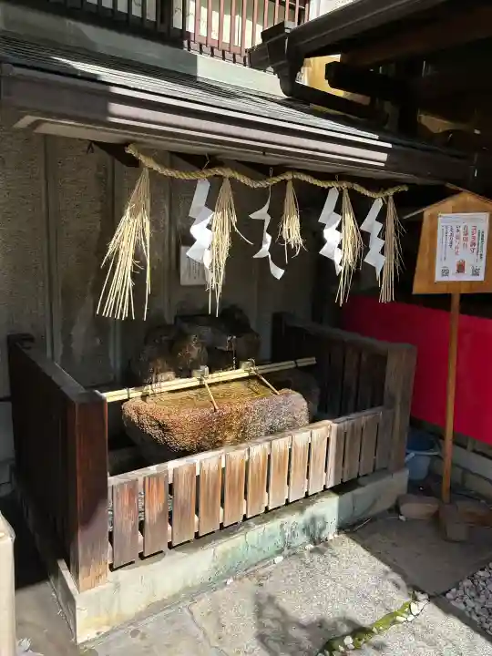 綱敷天神社御旅社の{uncategorized: "未分類", other: "その他", undefined: "問題あり", building: "その他建物", grave: "お墓", sacred_gate: "鳥居", guardian: "狛犬", statue: "像", buddha: "仏像", history: "歴史", nature: "自然", garden: "庭園", animal: "動物", pagoda: "塔", temizu: "手水舎", mountain_gate: "山門・神門", sanctuary: "本殿・本堂", subordinate: "末社・摂社", art: "芸術", scenery: "景色", jizo: "地蔵", ema: "絵馬", goshuin: "御朱印", omikuji: "おみくじ", items: "授与品その他", amulet: "お守り", goshuincho: "御朱印帳", eats: "食事", festival: "お祭り", votive_dance: "神楽", shichigosan: "七五三参", wedding: "結婚式", experience: "体験その他", initially: "初詣", around: "周辺", anti_infection: "感染症対策"}