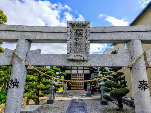 桐本稲荷神社の鳥居