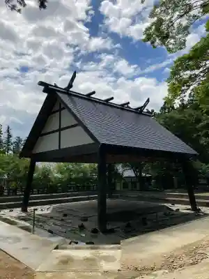 彌彦神社(新潟県)
