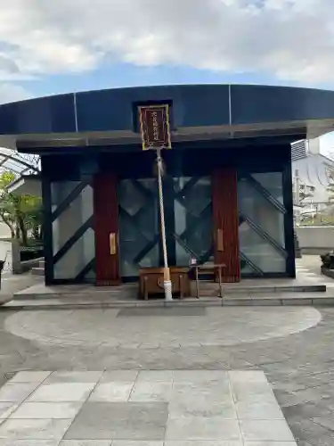 北谷稲荷神社の{uncategorized: "未分類", other: "その他", undefined: "問題あり", building: "その他建物", grave: "お墓", sacred_gate: "鳥居", guardian: "狛犬", statue: "像", buddha: "仏像", history: "歴史", nature: "自然", garden: "庭園", animal: "動物", pagoda: "塔", temizu: "手水舎", mountain_gate: "山門・神門", sanctuary: "本殿・本堂", subordinate: "末社・摂社", art: "芸術", scenery: "景色", jizo: "地蔵", ema: "絵馬", goshuin: "御朱印", omikuji: "おみくじ", items: "授与品その他", amulet: "お守り", goshuincho: "御朱印帳", eats: "食事", festival: "お祭り", votive_dance: "神楽", shichigosan: "七五三参", wedding: "結婚式", experience: "体験その他", initially: "初詣", around: "周辺", anti_infection: "感染症対策"}