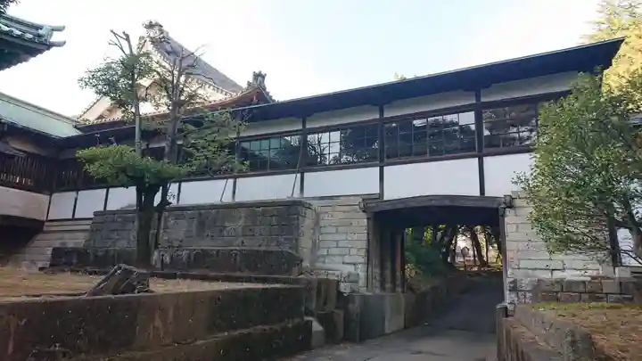 総持寺の山門・神門