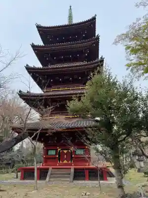 上野東照宮の{uncategorized: "未分類", other: "その他", undefined: "問題あり", building: "その他建物", grave: "お墓", sacred_gate: "鳥居", guardian: "狛犬", statue: "像", buddha: "仏像", history: "歴史", nature: "自然", garden: "庭園", animal: "動物", pagoda: "塔", temizu: "手水舎", mountain_gate: "山門・神門", sanctuary: "本殿・本堂", subordinate: "末社・摂社", art: "芸術", scenery: "景色", jizo: "地蔵", ema: "絵馬", goshuin: "御朱印", omikuji: "おみくじ", items: "授与品その他", amulet: "お守り", goshuincho: "御朱印帳", eats: "食事", festival: "お祭り", votive_dance: "神楽", shichigosan: "七五三参", wedding: "結婚式", experience: "体験その他", initially: "初詣", around: "周辺", anti_infection: "感染症対策"}