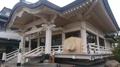 岡山神社の本殿・本堂