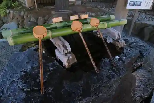 伊勢山皇大神宮の手水舎