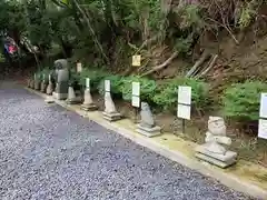 鷲子山上神社の像