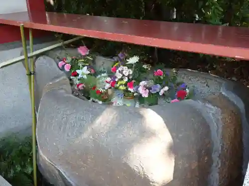 東大島神社の手水舎