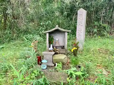 亀光大明神の本殿・本堂