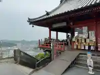 千光寺の{uncategorized: "未分類", other: "その他", undefined: "問題あり", building: "その他建物", grave: "お墓", sacred_gate: "鳥居", guardian: "狛犬", statue: "像", buddha: "仏像", history: "歴史", nature: "自然", garden: "庭園", animal: "動物", pagoda: "塔", temizu: "手水舎", mountain_gate: "山門・神門", sanctuary: "本殿・本堂", subordinate: "末社・摂社", art: "芸術", scenery: "景色", jizo: "地蔵", ema: "絵馬", goshuin: "御朱印", omikuji: "おみくじ", items: "授与品その他", amulet: "お守り", goshuincho: "御朱印帳", eats: "食事", festival: "お祭り", votive_dance: "神楽", shichigosan: "七五三参", wedding: "結婚式", experience: "体験その他", initially: "初詣", around: "周辺", anti_infection: "感染症対策"}