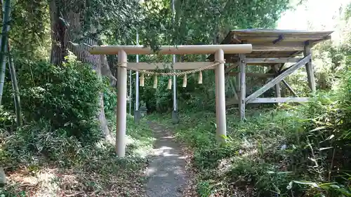 石楯尾神社の鳥居