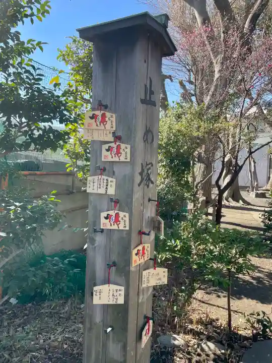 北野天神(仲六郷北野神社)の{uncategorized: "未分類", other: "その他", undefined: "問題あり", building: "その他建物", grave: "お墓", sacred_gate: "鳥居", guardian: "狛犬", statue: "像", buddha: "仏像", history: "歴史", nature: "自然", garden: "庭園", animal: "動物", pagoda: "塔", temizu: "手水舎", mountain_gate: "山門・神門", sanctuary: "本殿・本堂", subordinate: "末社・摂社", art: "芸術", scenery: "景色", jizo: "地蔵", ema: "絵馬", goshuin: "御朱印", omikuji: "おみくじ", items: "授与品その他", amulet: "お守り", goshuincho: "御朱印帳", eats: "食事", festival: "お祭り", votive_dance: "神楽", shichigosan: "七五三参", wedding: "結婚式", experience: "体験その他", initially: "初詣", around: "周辺", anti_infection: "感染症対策"}