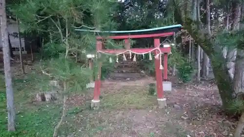 白山神社の鳥居