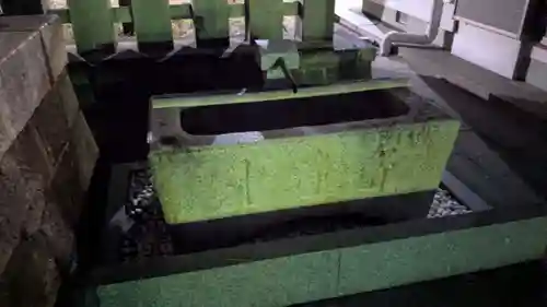 伏見稲荷大社御旅所の手水舎